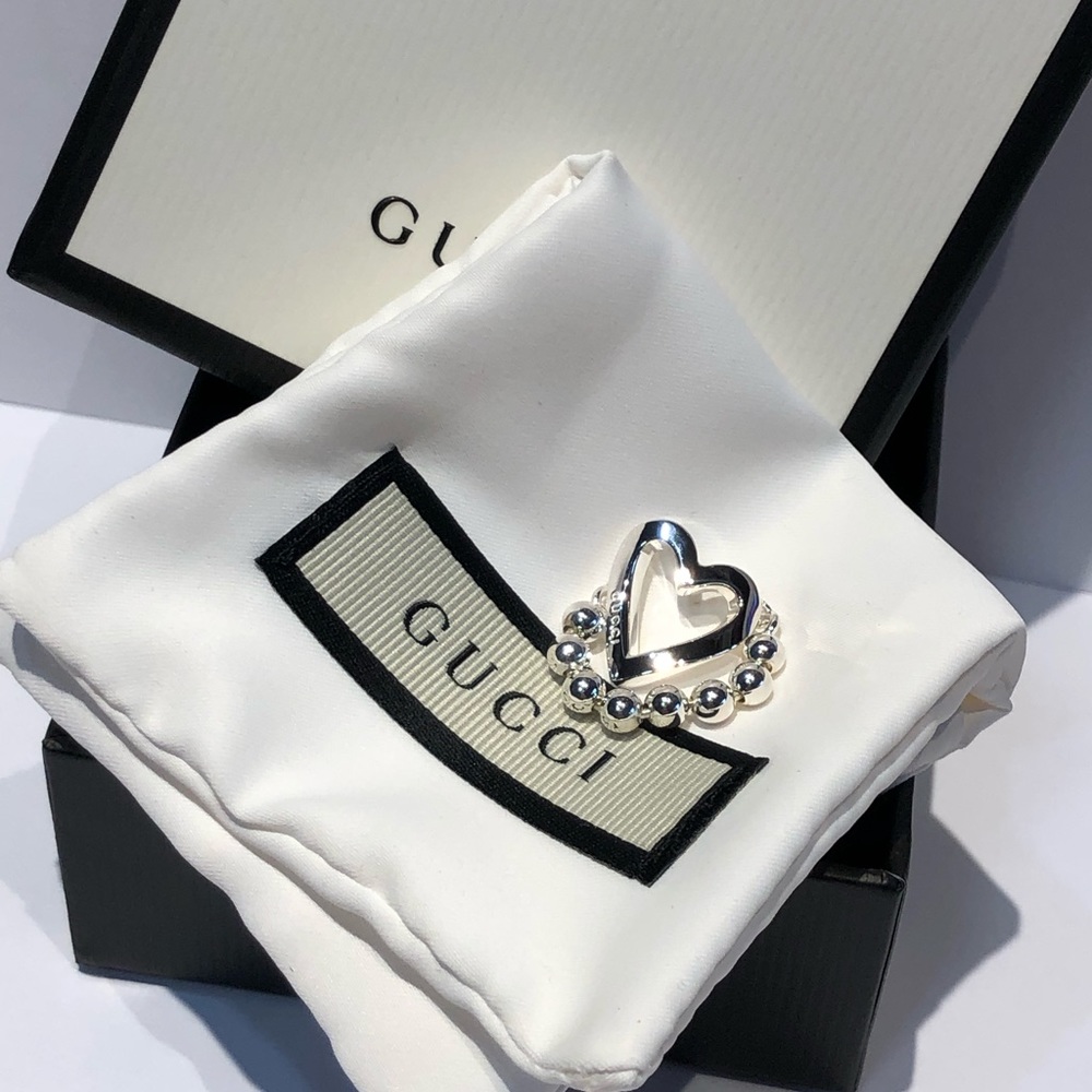 GUCCI Sterling Silver Toggle Heart Ring - Picture 8 of 8